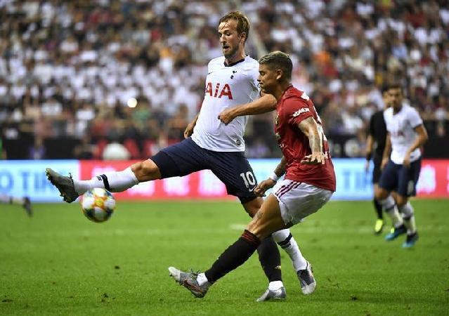 比利时绝杀曼联,戈麦斯关键制胜 比利时绝杀曼联,戈麦斯关键制胜