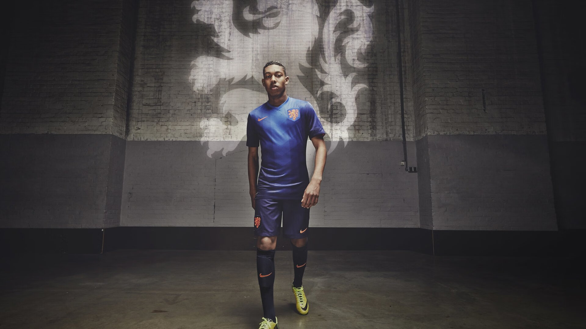 F1新赛季揭幕战之夜，苏亚雷斯的表现，为何堪称教科书？