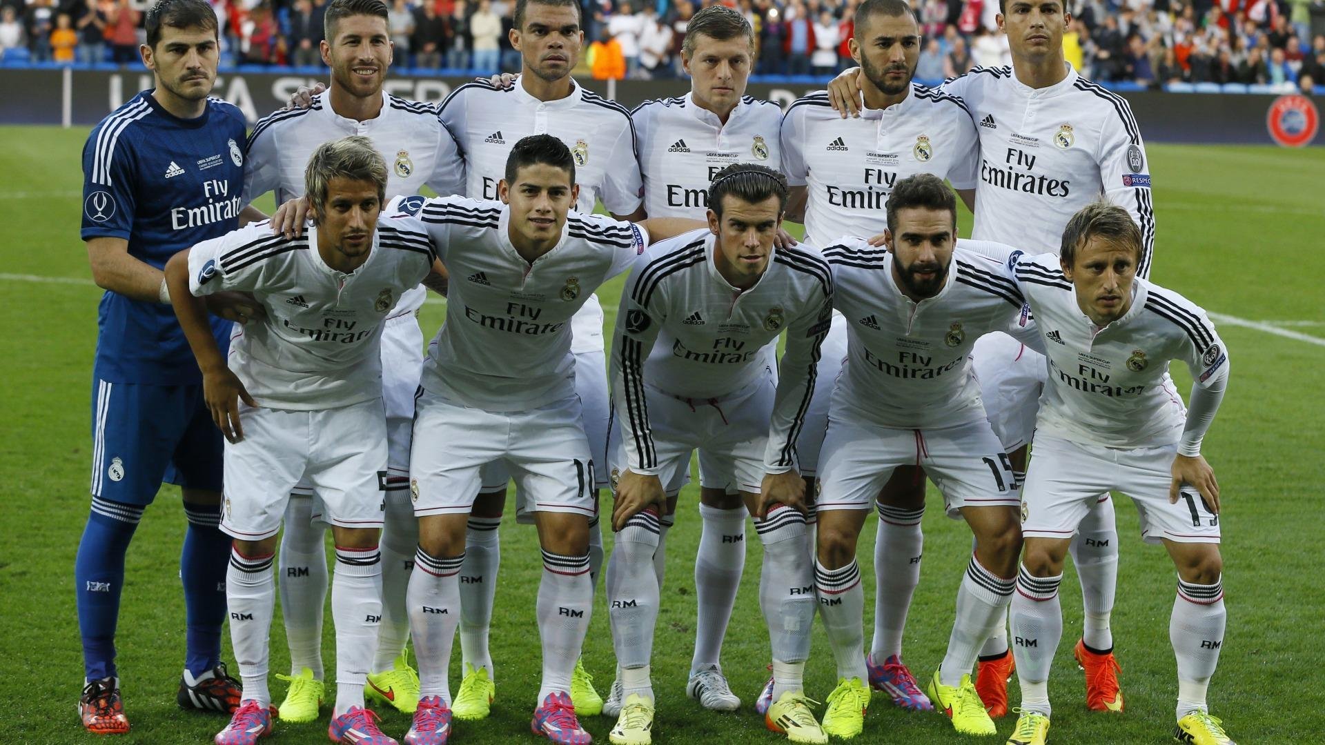 世界排名争夺战焦点战，雄鹿横扫深圳队背后的篮球全球化浪潮